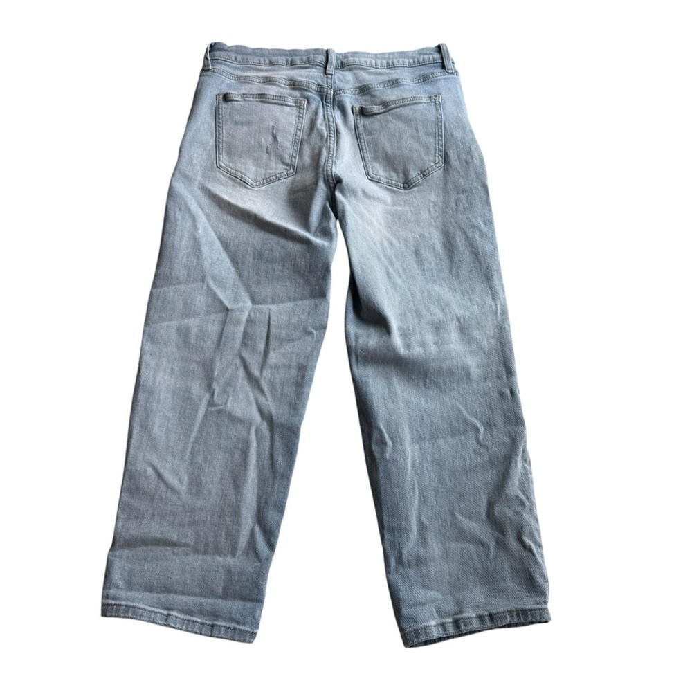 Vera Wang distressed Boyfriend Cropped Denim Jeans Light Blue Size 8 Mid Rise - Picture 7 of 9